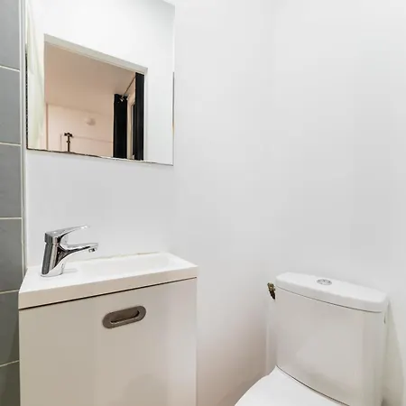 Apartment Fonctionnel Hopital Bichat - 18 - 2p Paris